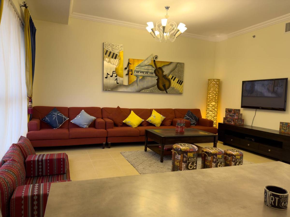 Route 66 Beach Hostel Ντουμπάι Εξωτερικό φωτογραφία